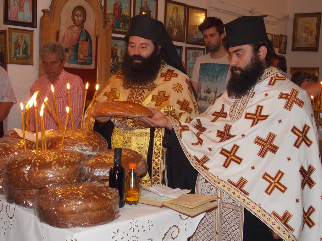 Πανηγύρισε ὁ Ἱερὸς Ναὸς Ἁγίας Κυριακῆς Μάνδρας Ἀττικῆς